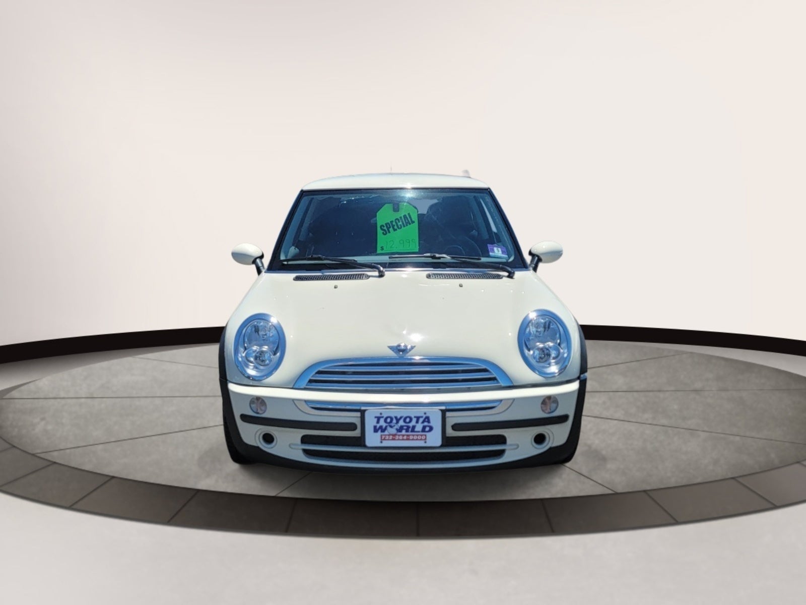 2006 MINI Cooper Hardtop — side profile view
