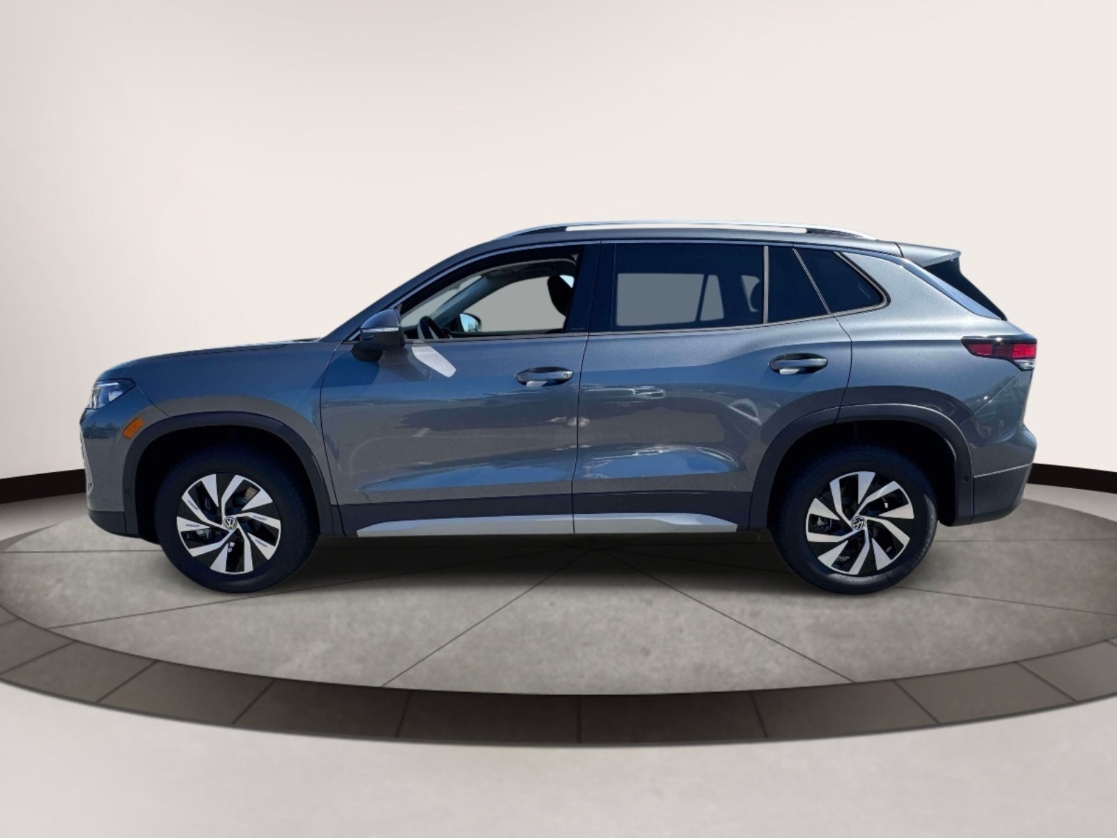 2026 Volkswagen Tiguan — detail view
