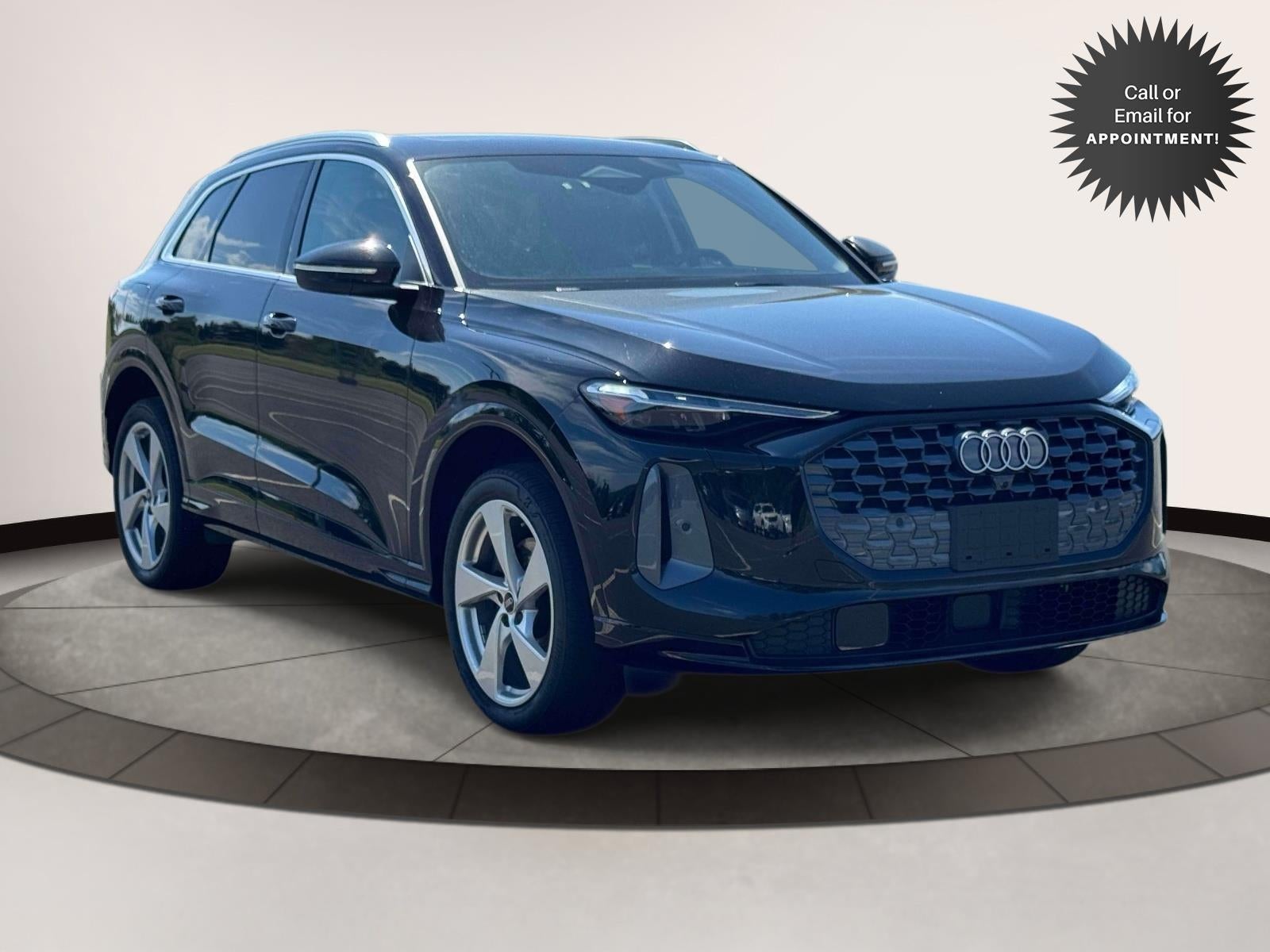 2025 Audi Q5 2.0T Premium Plus in Black — front three-quarter view